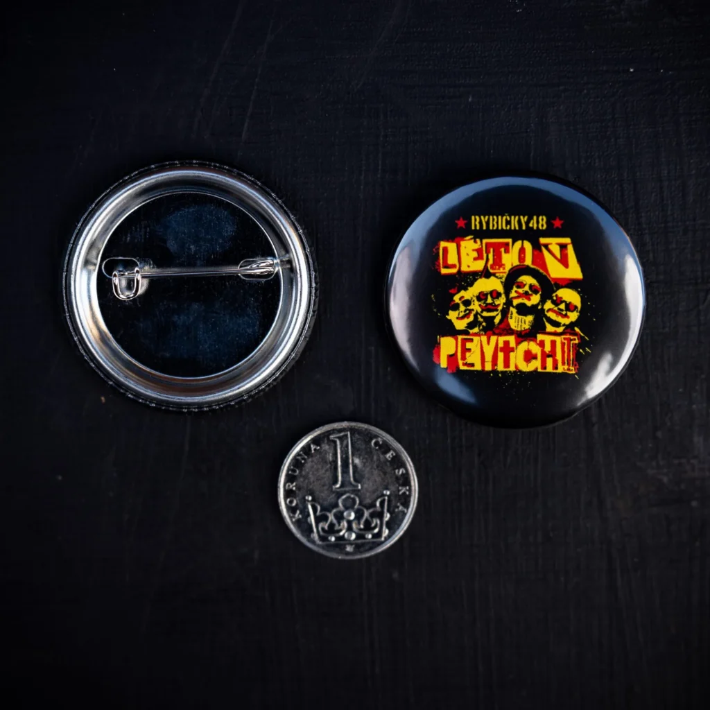 Button LÉTO V PEYTCHI