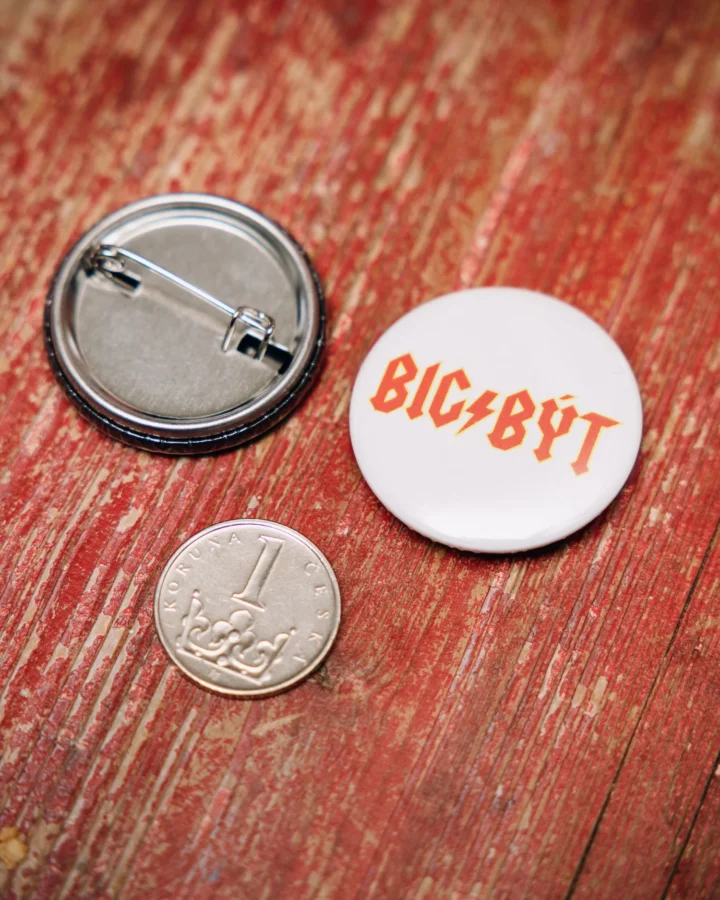 Placka BIGBÝT